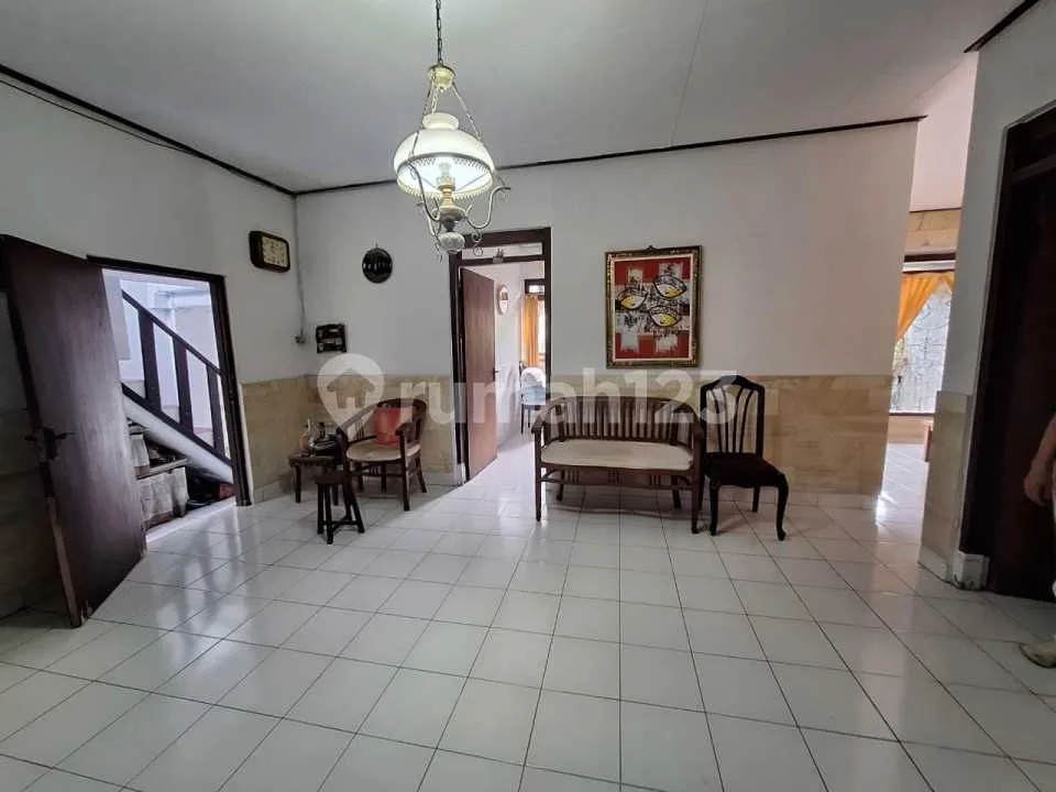 Rumah Dijual di Jl. Utama Gunung Rinjani Denpasar | SHM | Luas Tanah 205 MÂ² | Cocok untuk Kost, Usaha & Hunian - Image 1 of 4