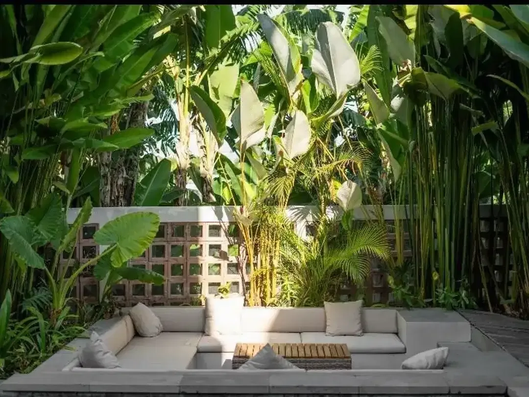 MODERN EXCLUSIVE 4 BEDROOM VILLA FOR SALE IN BATU BOLONG, CANGGU - Image 4 of 10