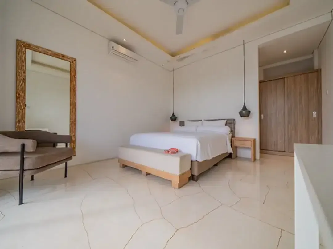 Luxury Villa For Sale in Umalas - Image 2 of 10