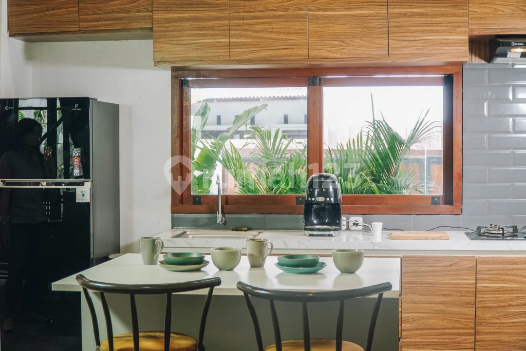 Sewa Rumah Minimalis 2 Lantai di Jl. Raya Semer Kerobokan Kelod | Fully Furnished & Strategis - Image 3 of 4