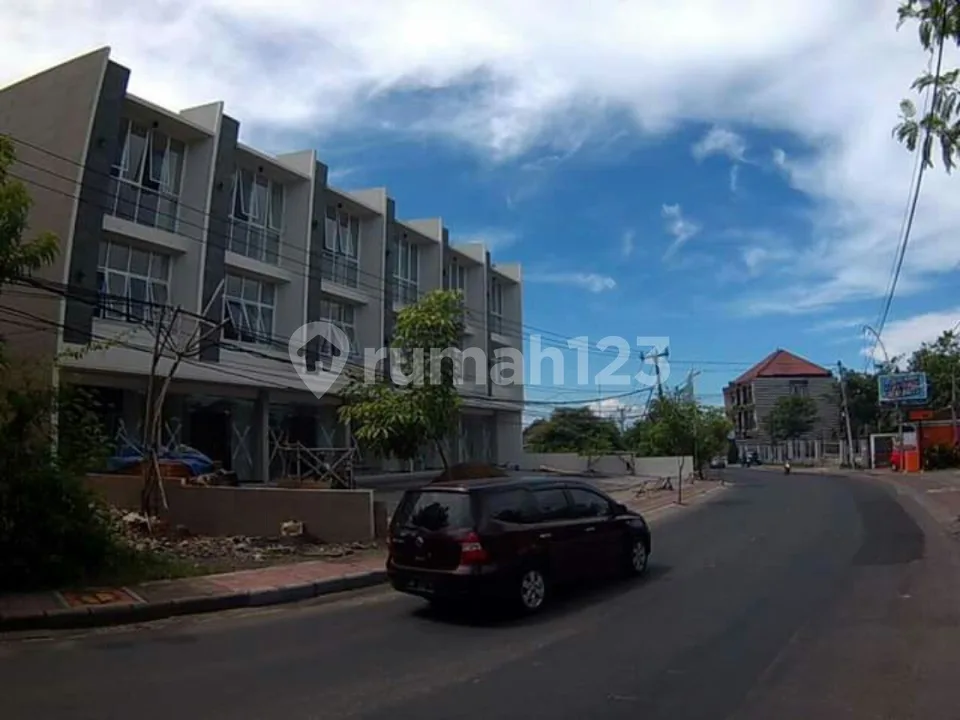 Ruko 3 Lantai Lokasi Strategis di Jl Uluwatu Ii, Jimbaran - Image 4 of 4