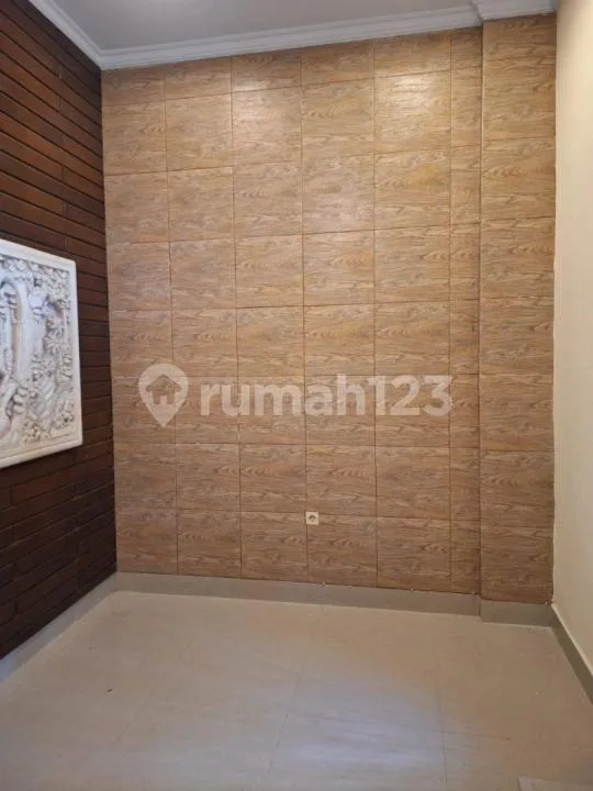 Rumah Jual Lokasi Batu Bulan - Image 2 of 4