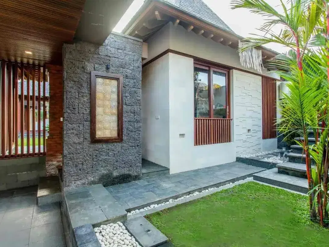 Dijual Luxury Villa 1 Lantai - Jl. Tukad Badung Renon Denpasar Selatan - Image 1 of 6