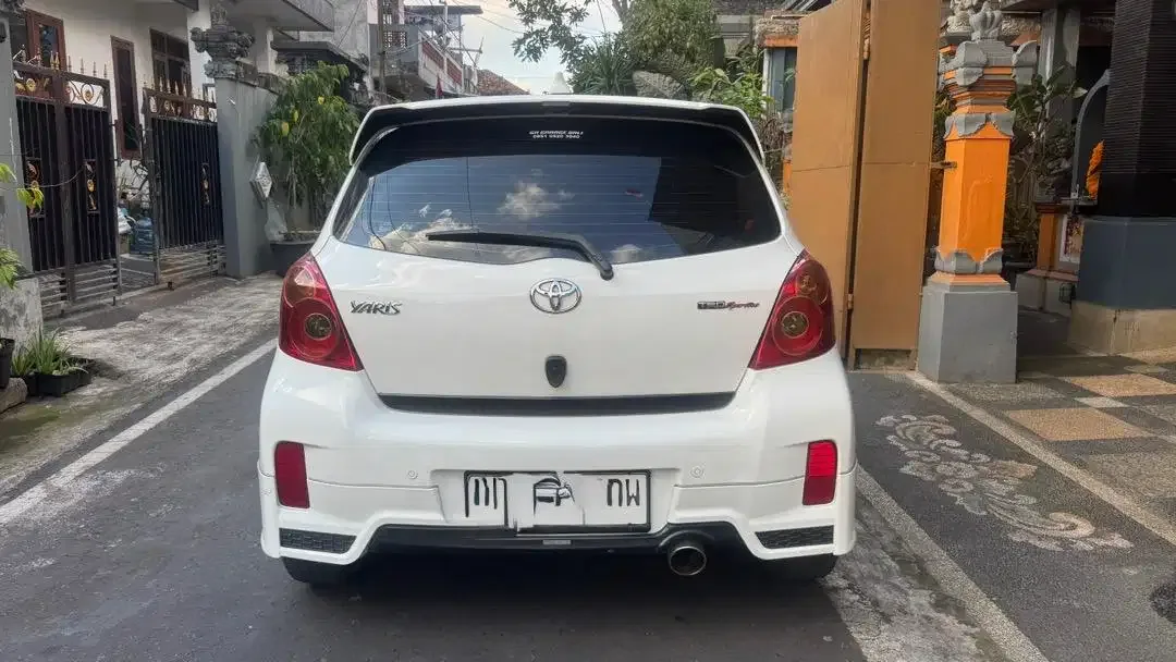 Toyota Yaris 2012 - Image 5 of 5