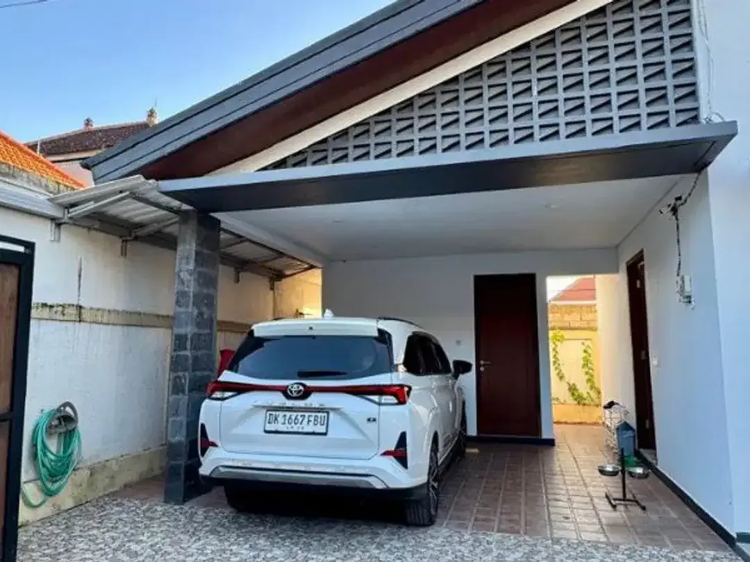 RUMAH MODERN TROPICAL DI BUDUK MENGWI BADUNG - Image 1 of 7