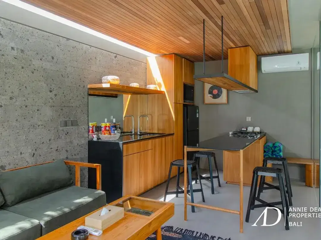 FREEHOLD | 2-BEDROOM MINIMALIST VILLA IN THE HEART OF CANGGU - Image 4 of 9