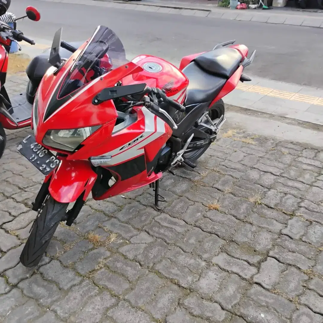 DI JUAL CBR 150 2015 - Image 2 of 3