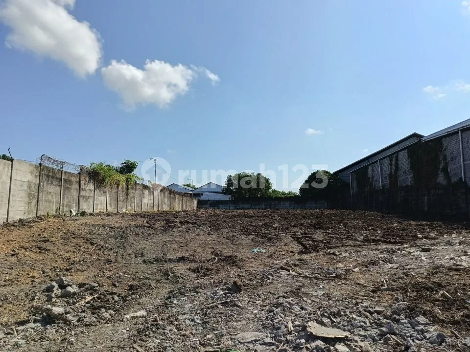 Tanah Luas Cocok Untuk Gudang Di Cargo Zona Perdagangan Jasa - Image 1 of 4