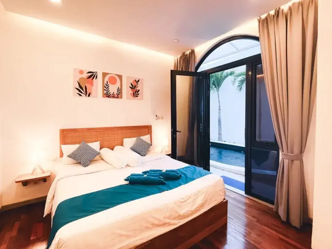 MODERN ROOFTOP VILLA IN THE HEART OF SEMINYAK - Image 5 of 7