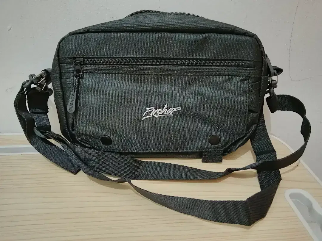 Tas Selempang Slingbag  Casual Bhn Cordura Bagus Tebal
Uk.22x6x14cm - Image 1 of 6