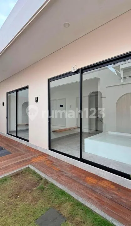 Brandnew Nonefurnished Villa Near To Seseh Beach - Image 3 of 4