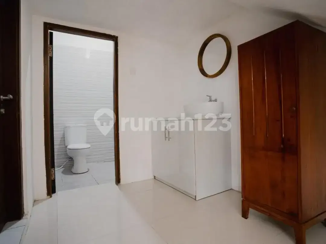 Villa Baru 3 Kamar Tidur - Jimbaran, Puri Gading - Image 4 of 10