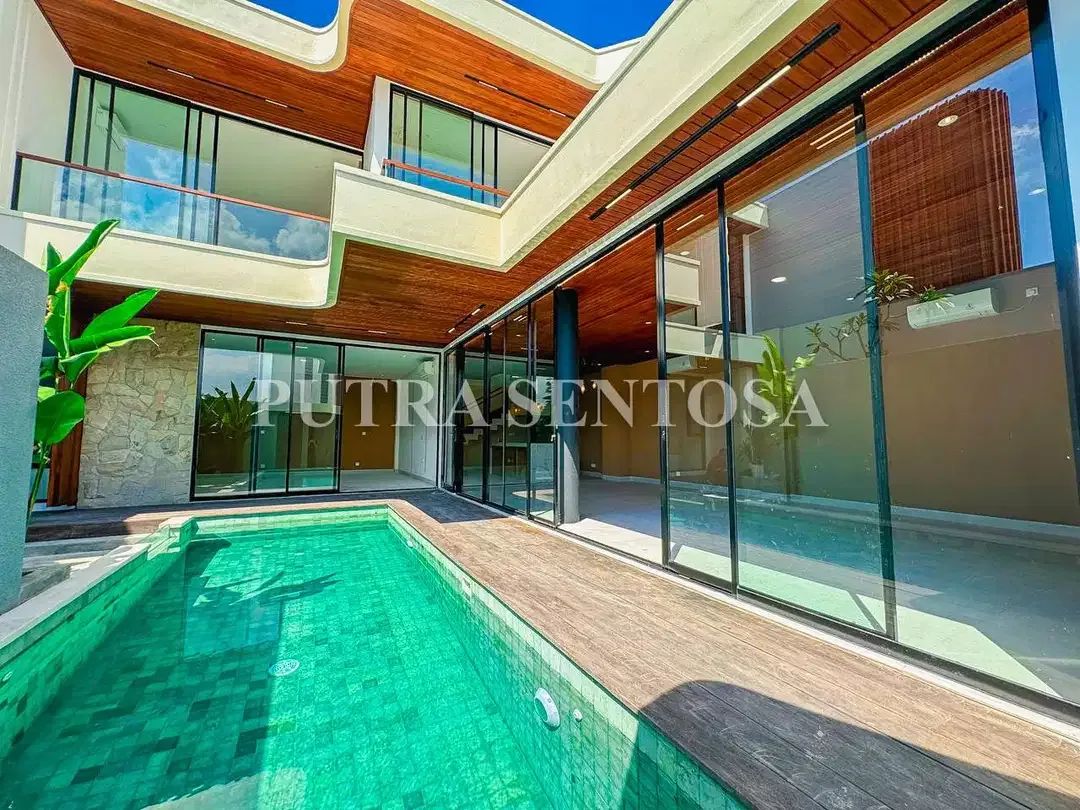 VILLA CANGGU BRAND NEW MODERN FOR SALE FREEHOLD - Image 1 of 10
