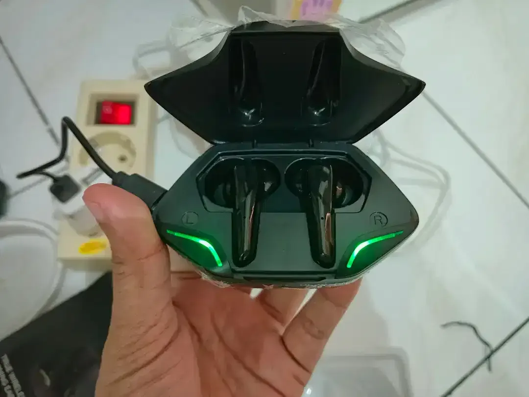 60rb BARU-Dijual Murah Headset Bluetooth Smart Digital Wireless TWS - Image 4 of 4