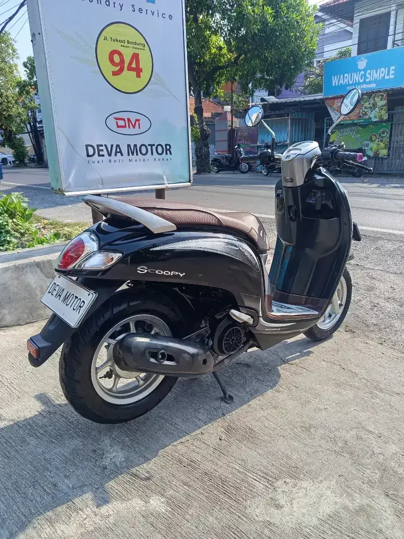 Scoopy 2018 hitam Deva motor DP 2 juta - Image 5 of 7