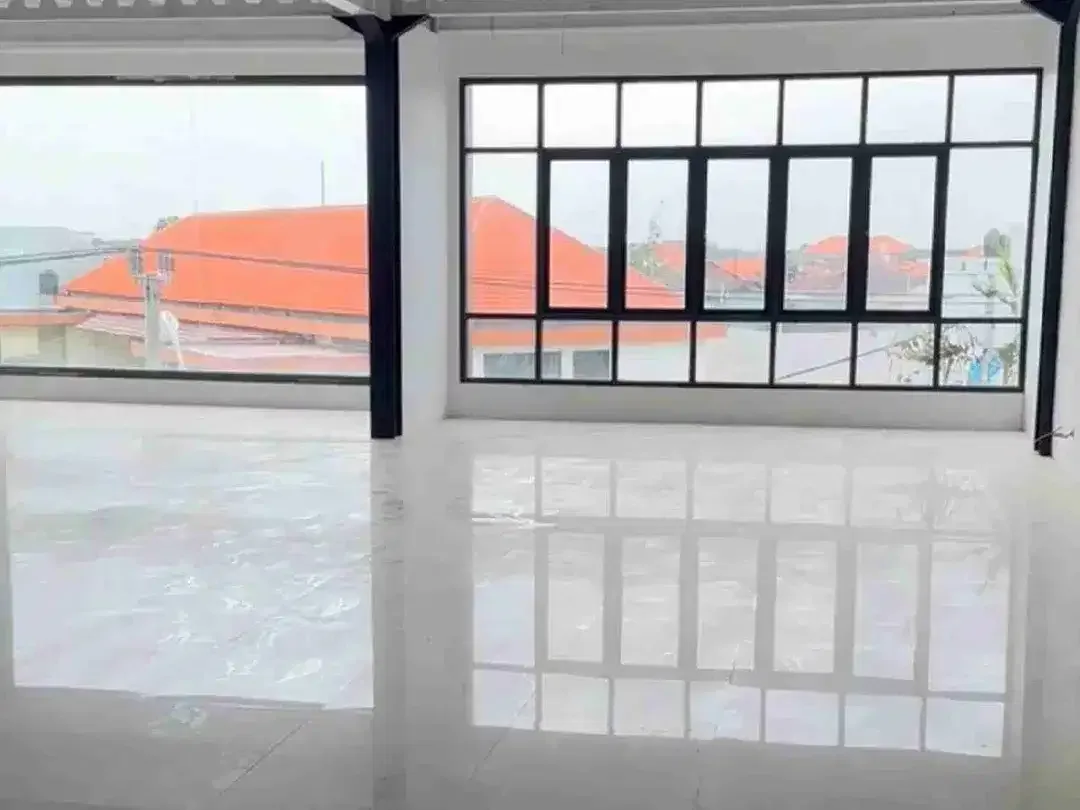 jual gedung 4 lantai ada lift , video tron di jln utama Dewi Sri Kuta Bali - Image 5 of 10