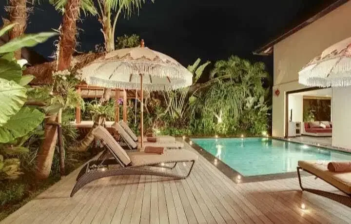 2 Unit Villa Mewah Dekat Pantai Batu Belig Seminyak - Image 6 of 10