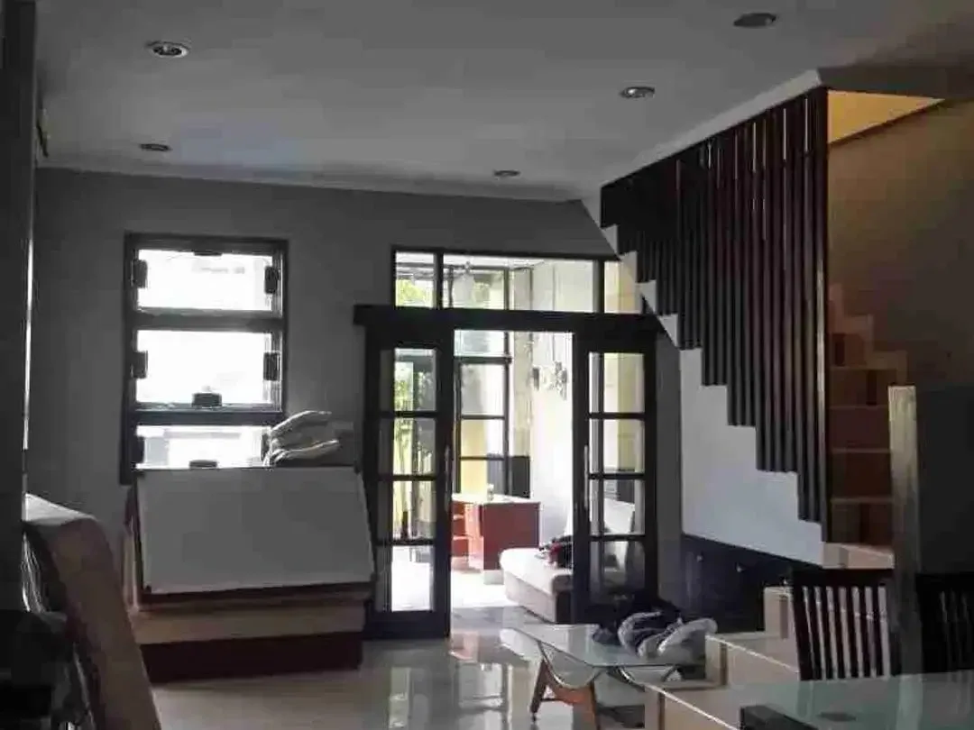 Rumah Ada Pool 2Lt 150M2 Strategis Dkt Raya Tk Pakerisan Panjer Jl6mtr - Image 4 of 8