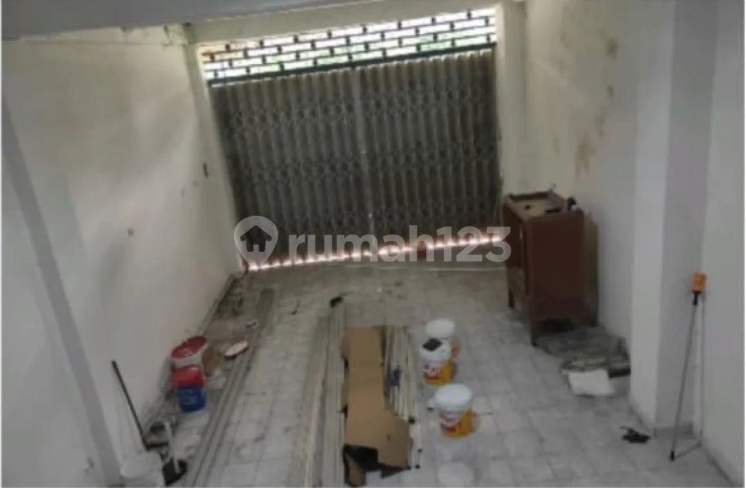 Ruko Komersial 4Lt Strategis di Pusat Kota Jalan Soekarno Tabanan - Image 3 of 4