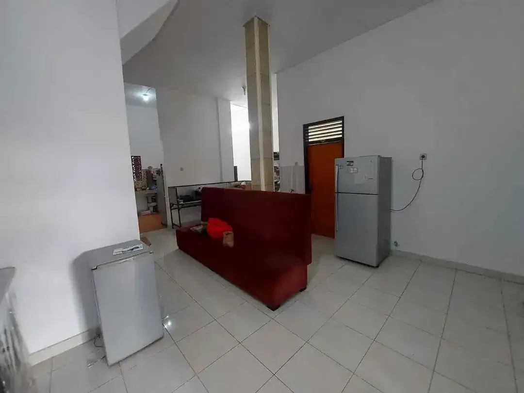 Di jual Kost Lantai 2
Lokasi di Tukad Languan Panjer - Image 4 of 10