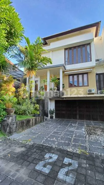 Dijual Atau Disewakan Rumah 2 Lantai + Basement Hayam Wuruk Residence - Image 1 of 4