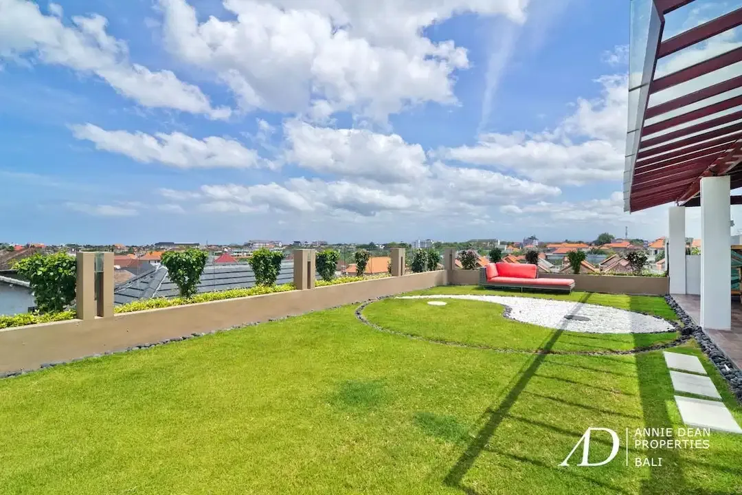 FREEHOLD VILLA WITH COMMERCIAL POTENTIAL IN PETITENGET - Image 3 of 10
