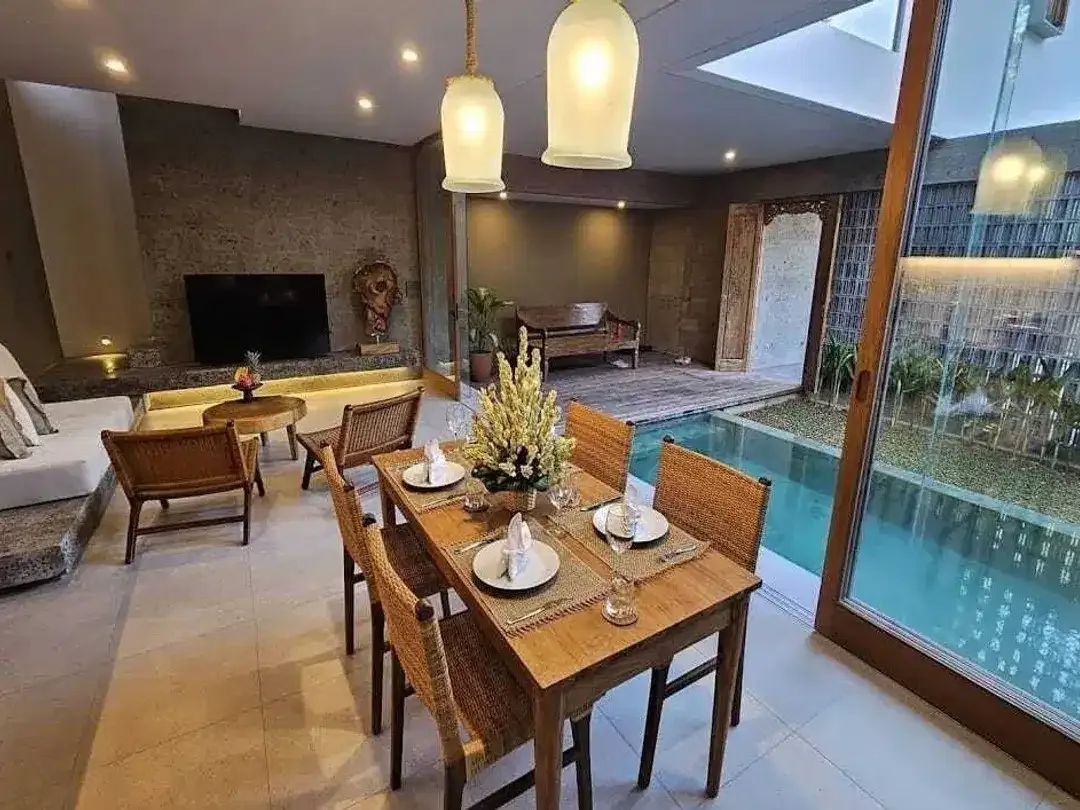 Tropical Modern Villa hanya 1 km ke Pererenan Beach, Canggu, Bali - Image 4 of 10