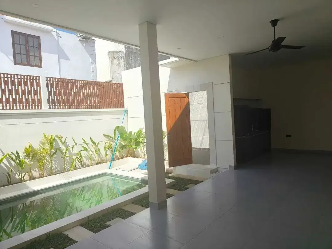 FOR RENT VILLA MINIMALIS 2 BR PRIVAT POOL KAWASAN STARTEGIS KEROBOKAN - Image 3 of 10