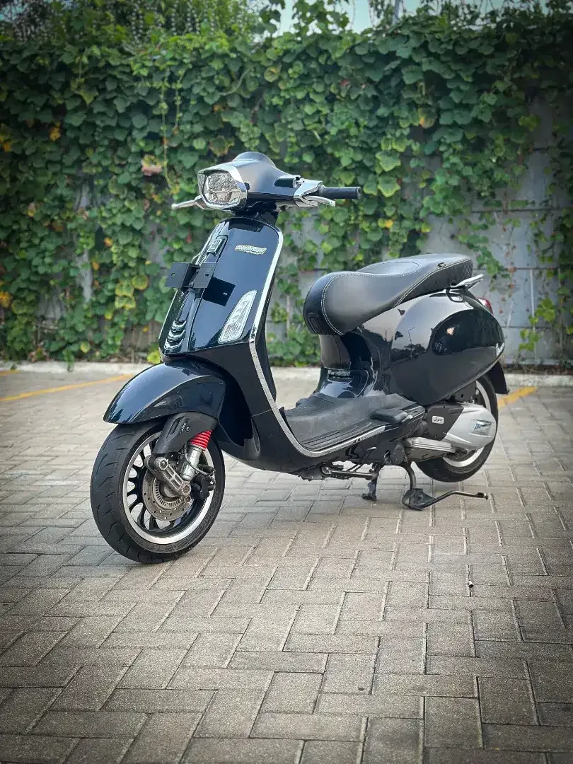 VESPA SPRINT 150 IGET ABS 2022 HITAM - TERMURAH - Image 9 of 10