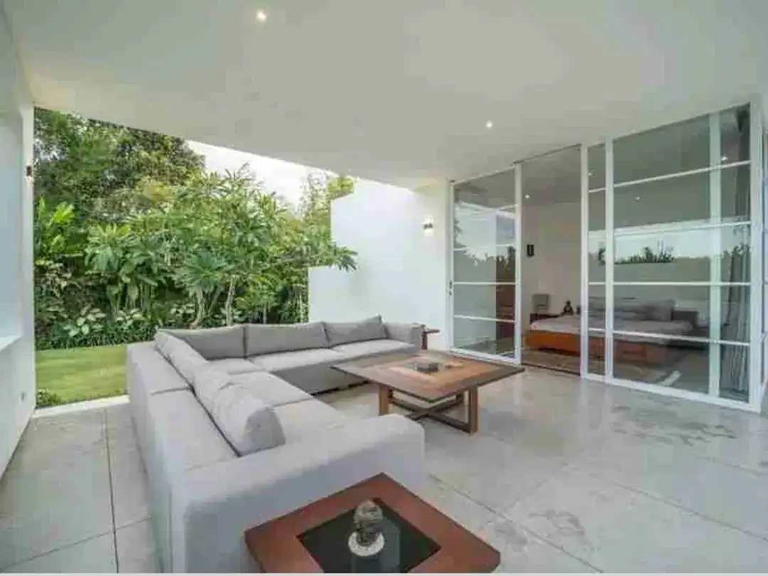 5 BEDROOMS VILLA in BABAKAN CANGGU FOR SALE - Image 4 of 10