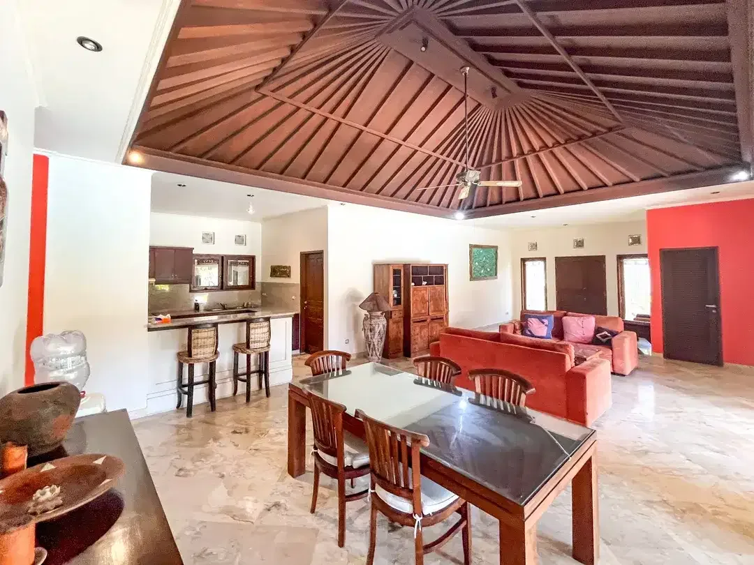 Villa 5 Kamar Tidur Bergaya Modern Balinese yang Menawan di Nusa Dua - Image 7 of 10