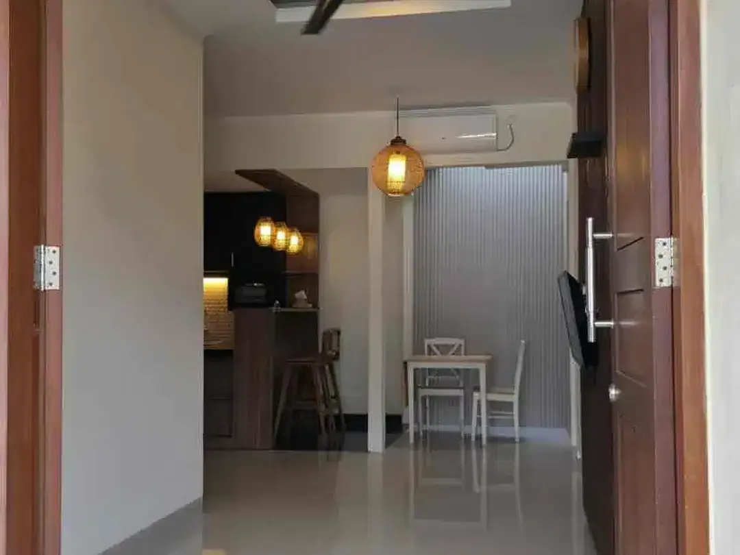 Rumah modern minimalis semi furnished bersih dan tenang lokasi Kesiman kertalangu - Image 10 of 10