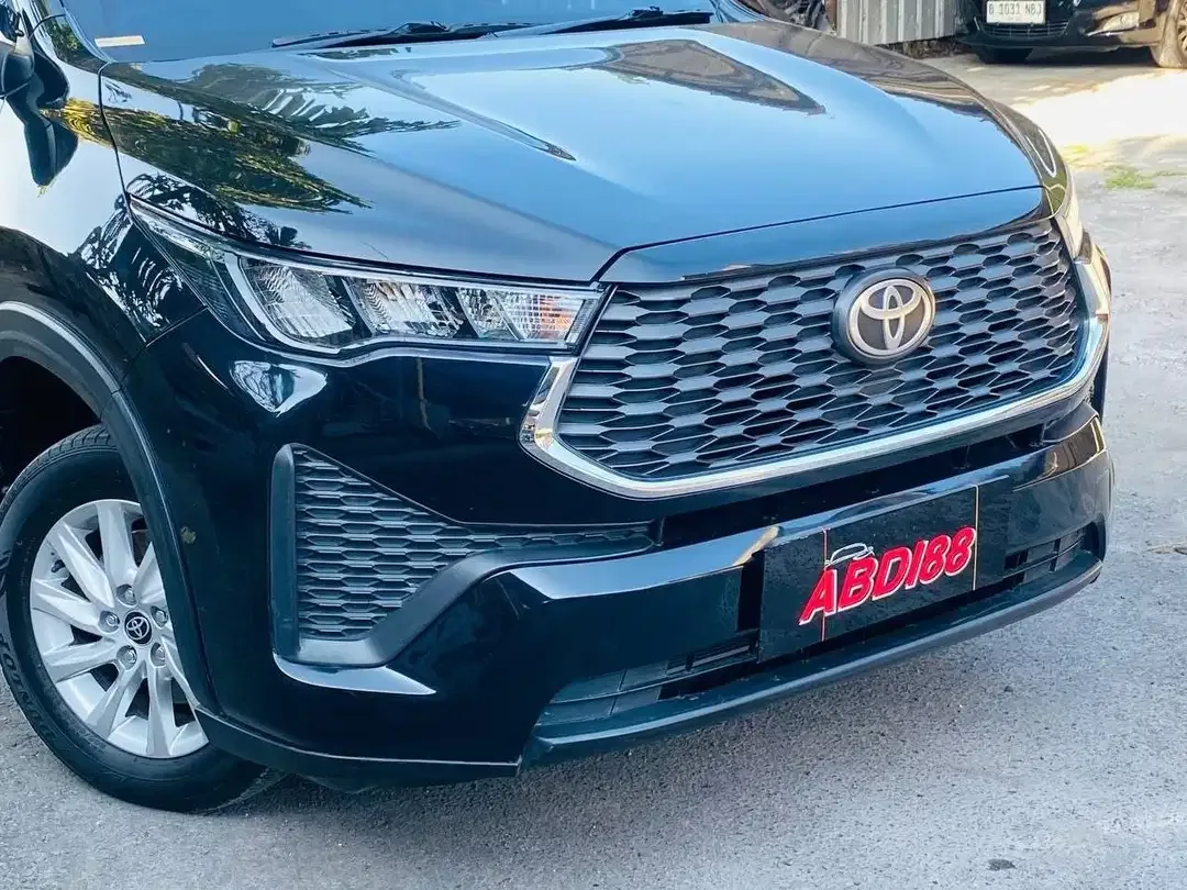 TOYOTA ZENIX G HYBRID AT 2024 HITAM METALIK - Image 5 of 10