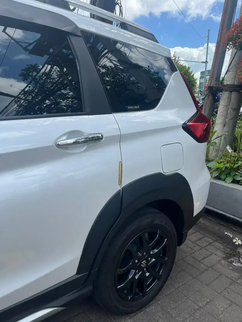 Jual Mobil Bekas Pribadi Harian - Image 6 of 10
