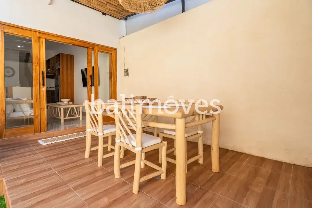 Villa Tiga Kamar Tidur Baru di Tepi Pantai Sanur - Image 7 of 10