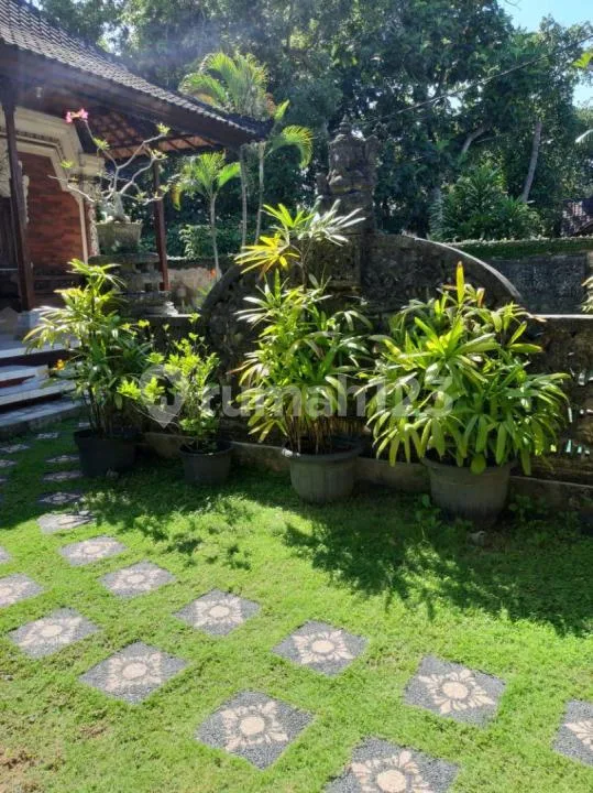 Villa di Kesari Sanur 6 Menit ke Pantai Sanur - Image 3 of 4