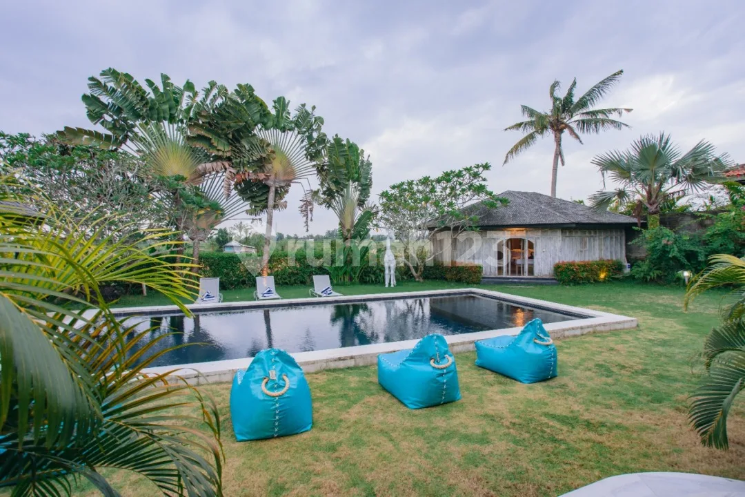 Luxury Villa Nyanyi - Tabanan 4 Bedrooms 1000M2 - Image 1 of 4