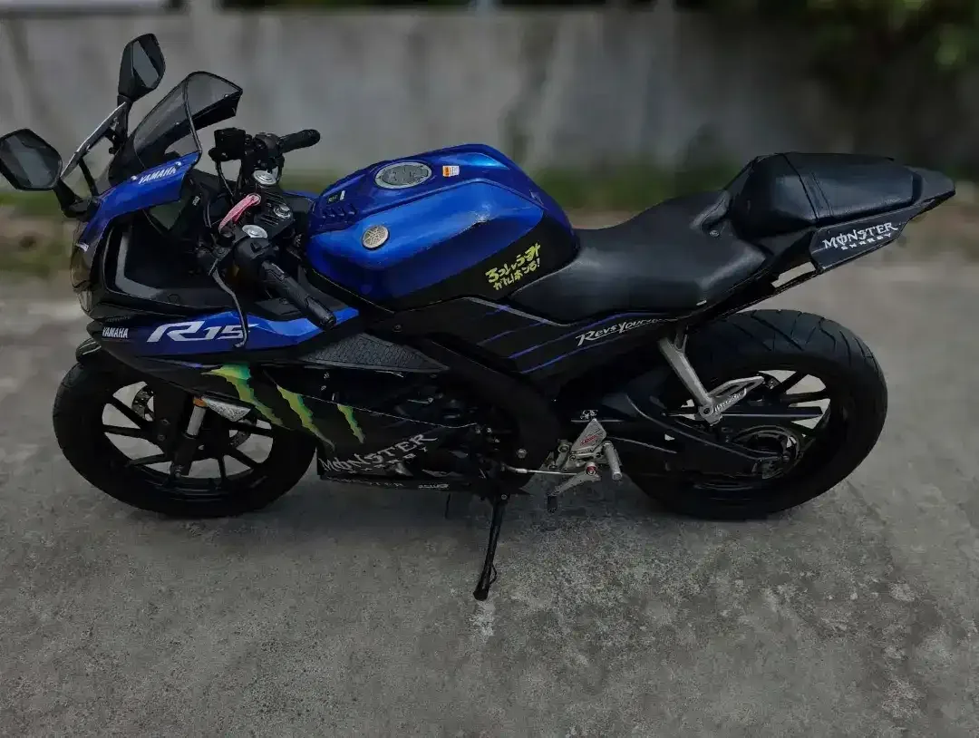 Dijual Cepat Yamaha R15 - Image 2 of 5