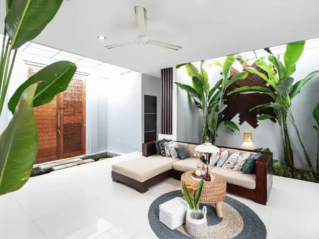 4 BR villa in Kerobokan Seminyak - Image 2 of 10