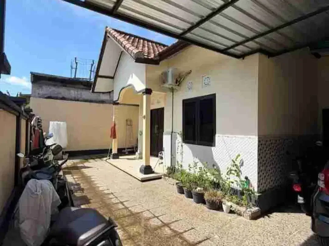 Rumah Nyaman Bebas Banjir di Pedungan Denpasar - Image 2 of 6