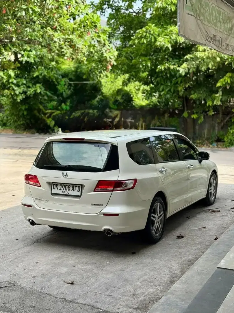 Honda Odyssey RB3 2.4 AT - 2010 - Image 6 of 9