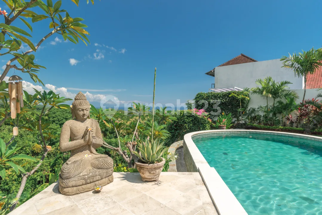 H04 Dijual Villa 3 Kamar Pemandangan Laut Furnsihed - Image 2 of 4