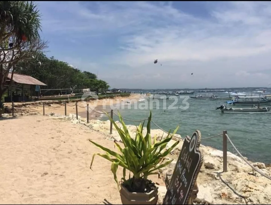 Dijual Cepat Tanah Los Pantai / Beachfront di Nusa Dua, Bali - Image 1 of 4