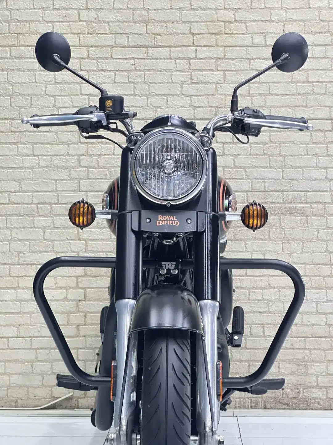 Classic Bullet 350 - Image 4 of 10
