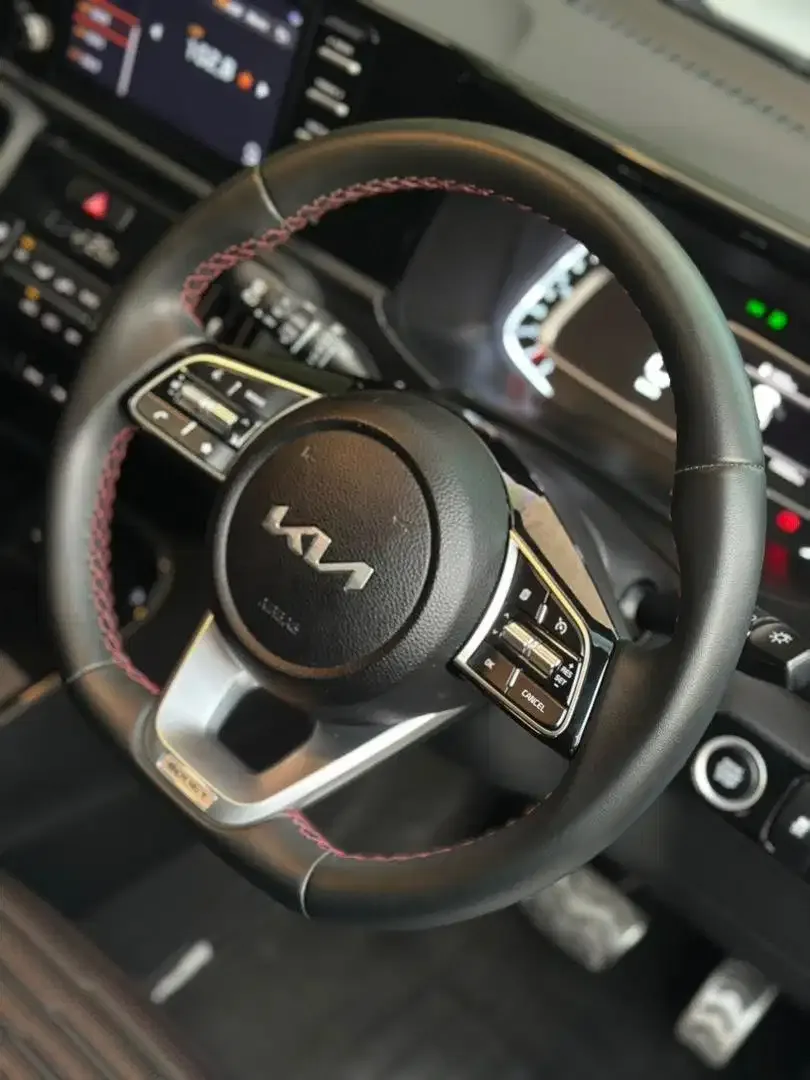 Kia Sonet 1.5 Premiere 2023 Asli Bali Matic Low KM 15.000 - Image 8 of 10