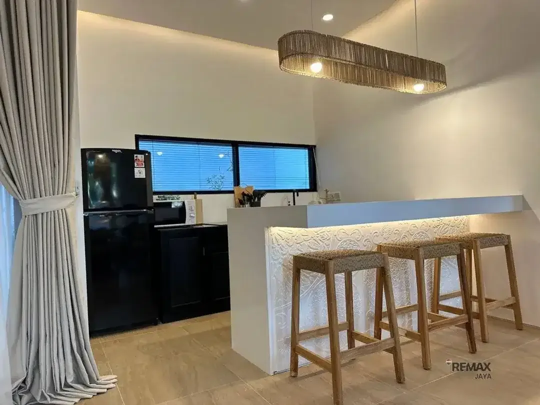 Luxury 3-Bedroom Villa With Elegant Design For Sale In Pecatu - Image 5 of 10