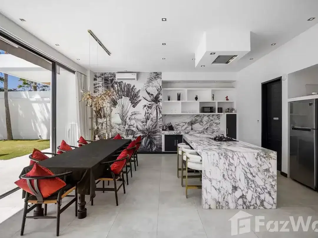 4 Bedroom Villa for sale in Berawa, Bali - Image 8 of 10