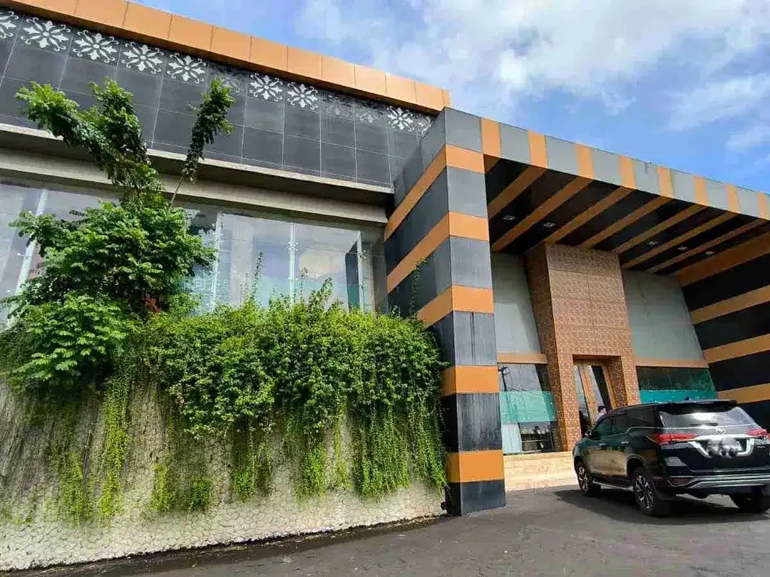 Gedung 37 Are di Area Bypass Jimbaran - Image 2 of 10