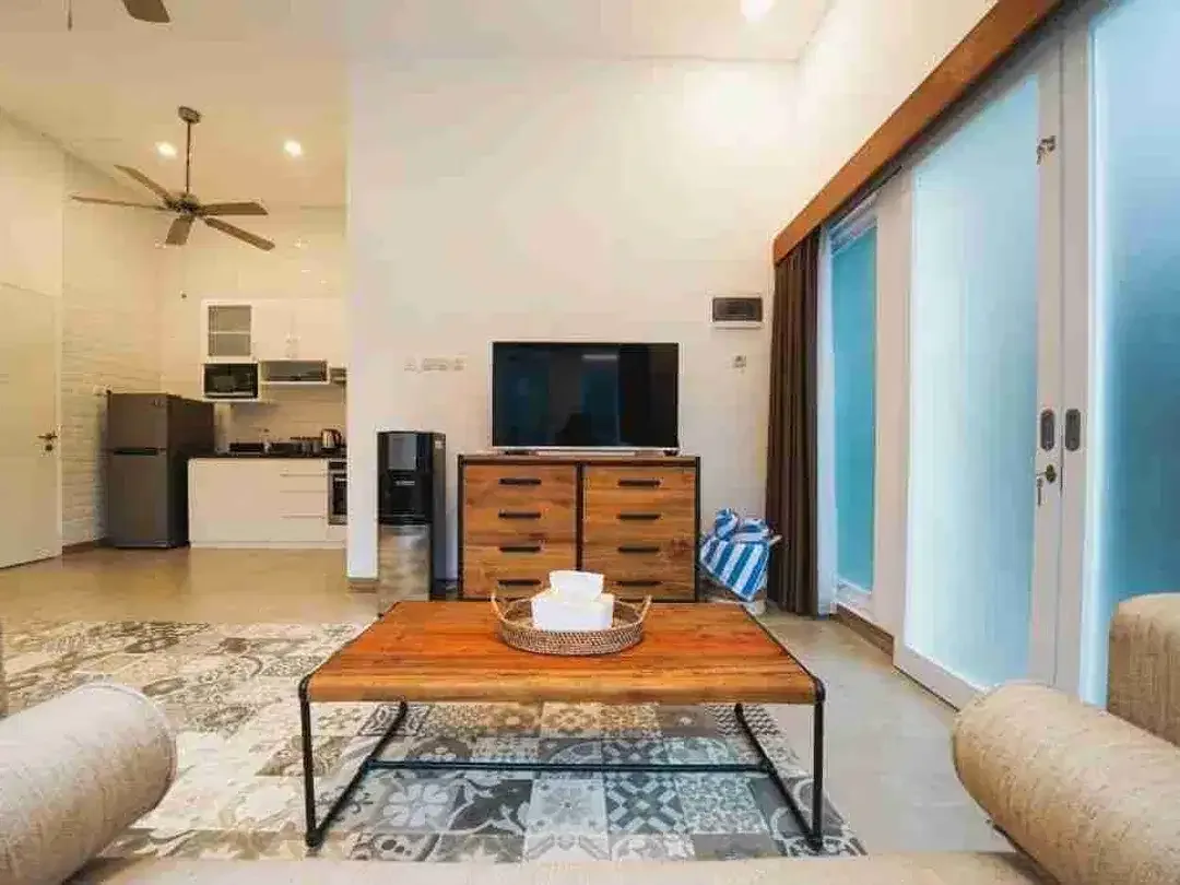 Modern 2 Bedroom Villa at Petitenget Kuta - Image 2 of 8