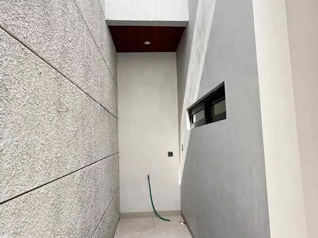 RUMAH BARU 3 KAMAR – DEKAT LAOTA, BY PASS MUMBUL, NUSA DUA BALI - Image 9 of 10